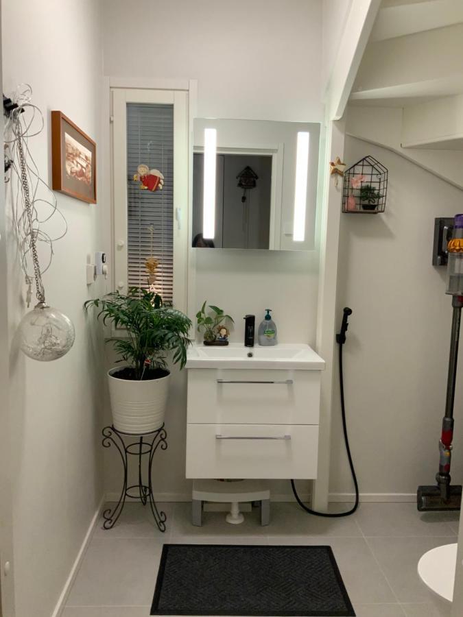 Private Room In The Shared Detached House. Vantaa Exterior foto